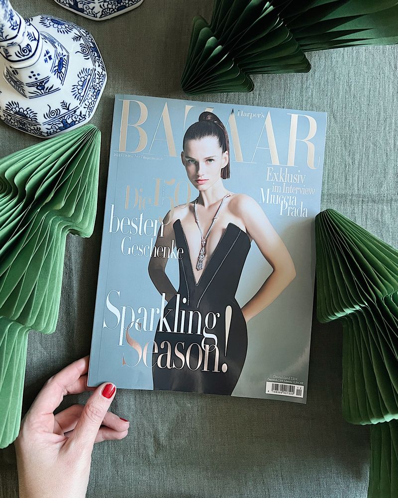 Harpers Bazaar - Dezember 2022