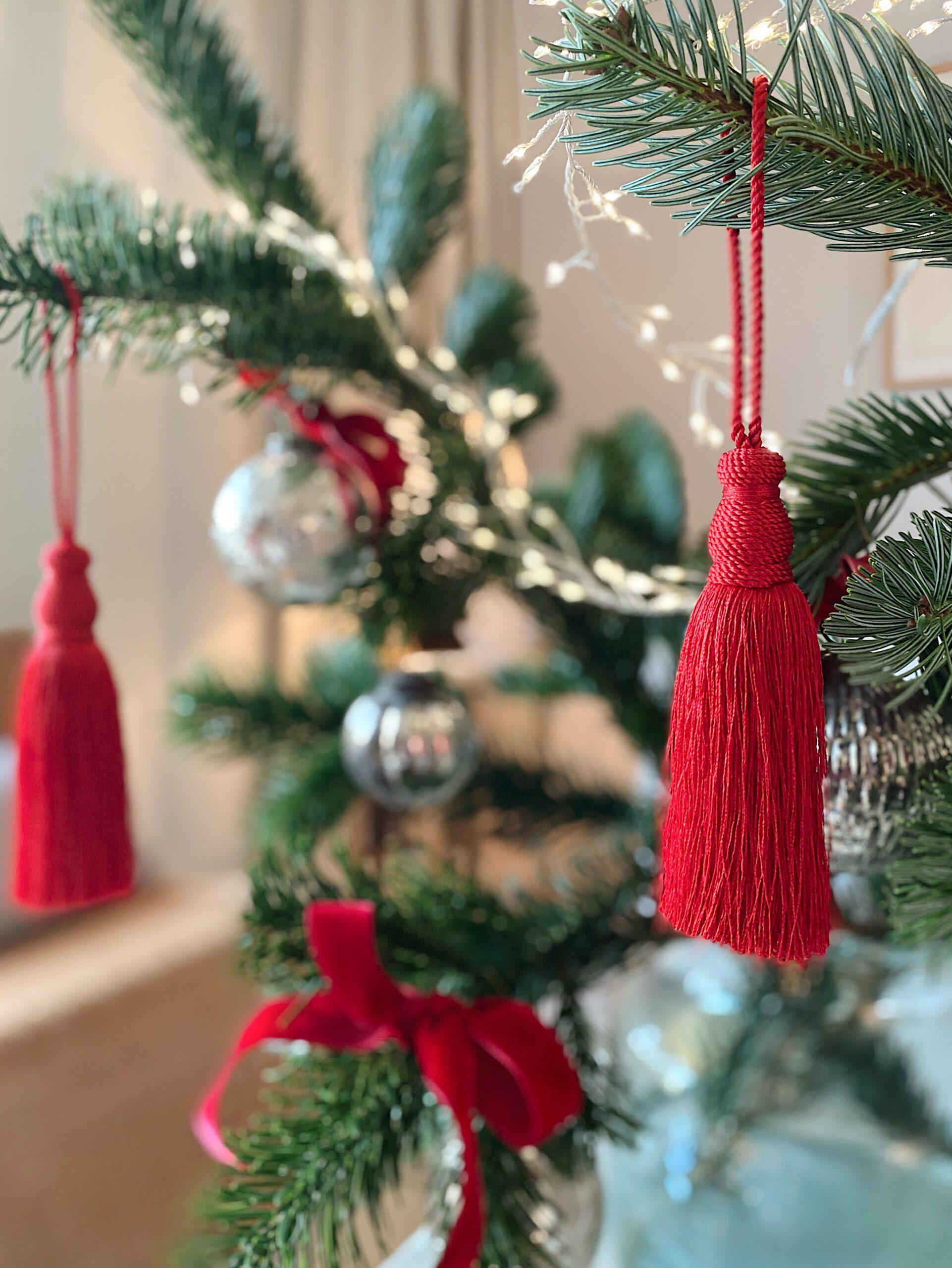 Let's dress up your christmas tree! - unser alter und neuer Christbaumschmuck