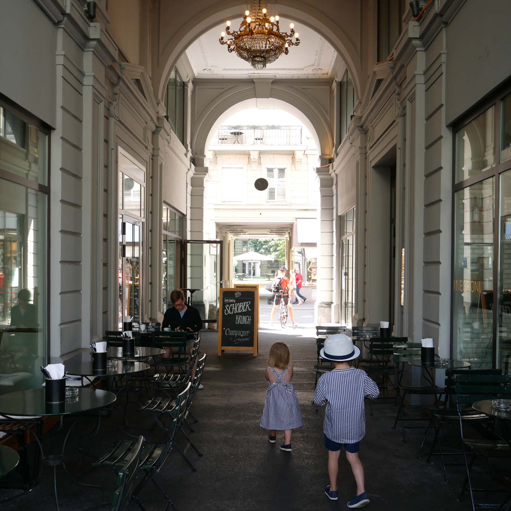 Glacé, Badi, Cervelat - Zürich mit Kindern im Sommer