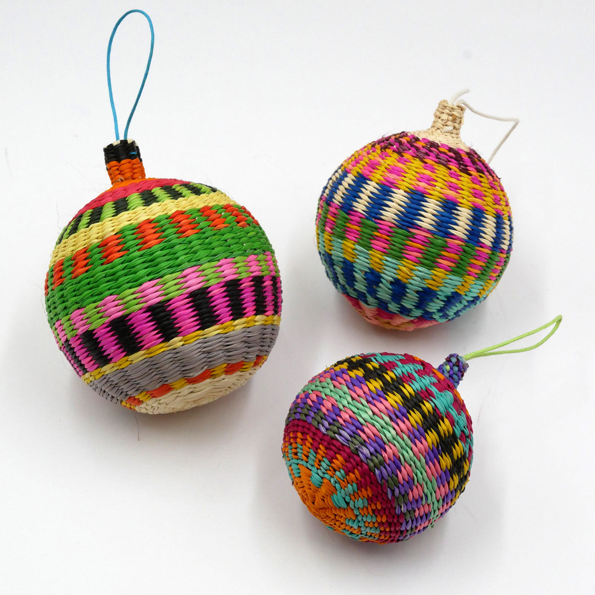 Kugeln aus Palmenstroh