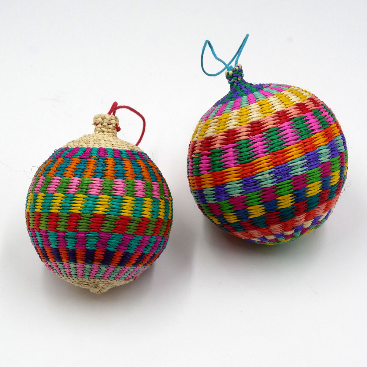 Kugeln aus Palmenstroh