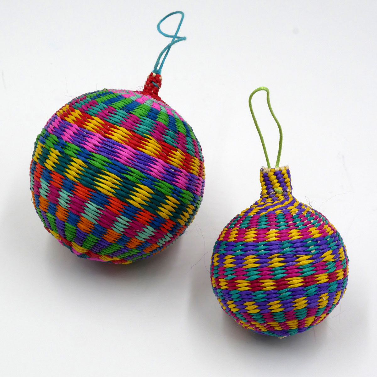 Kugeln aus Palmenstroh