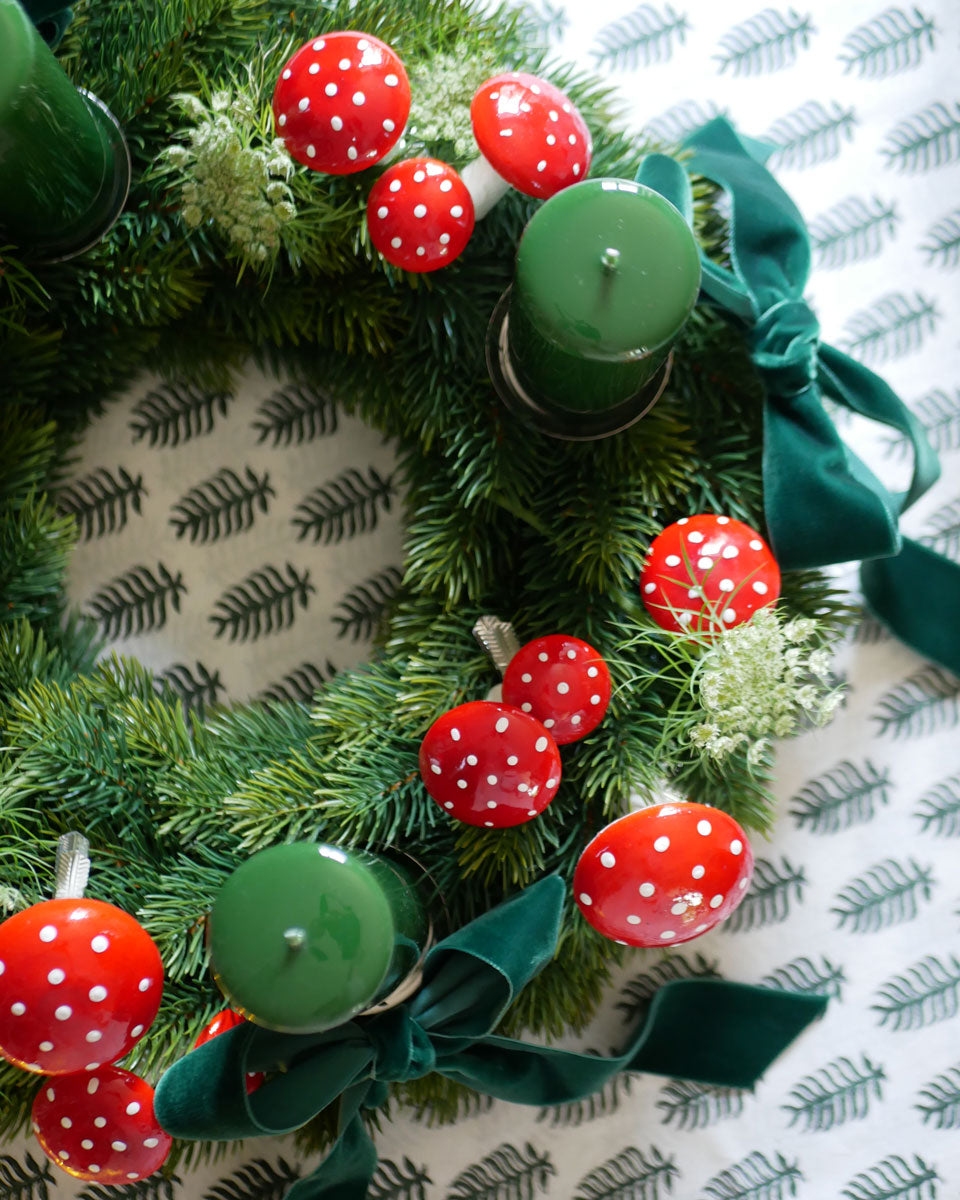 Wattepilze in vier Größen