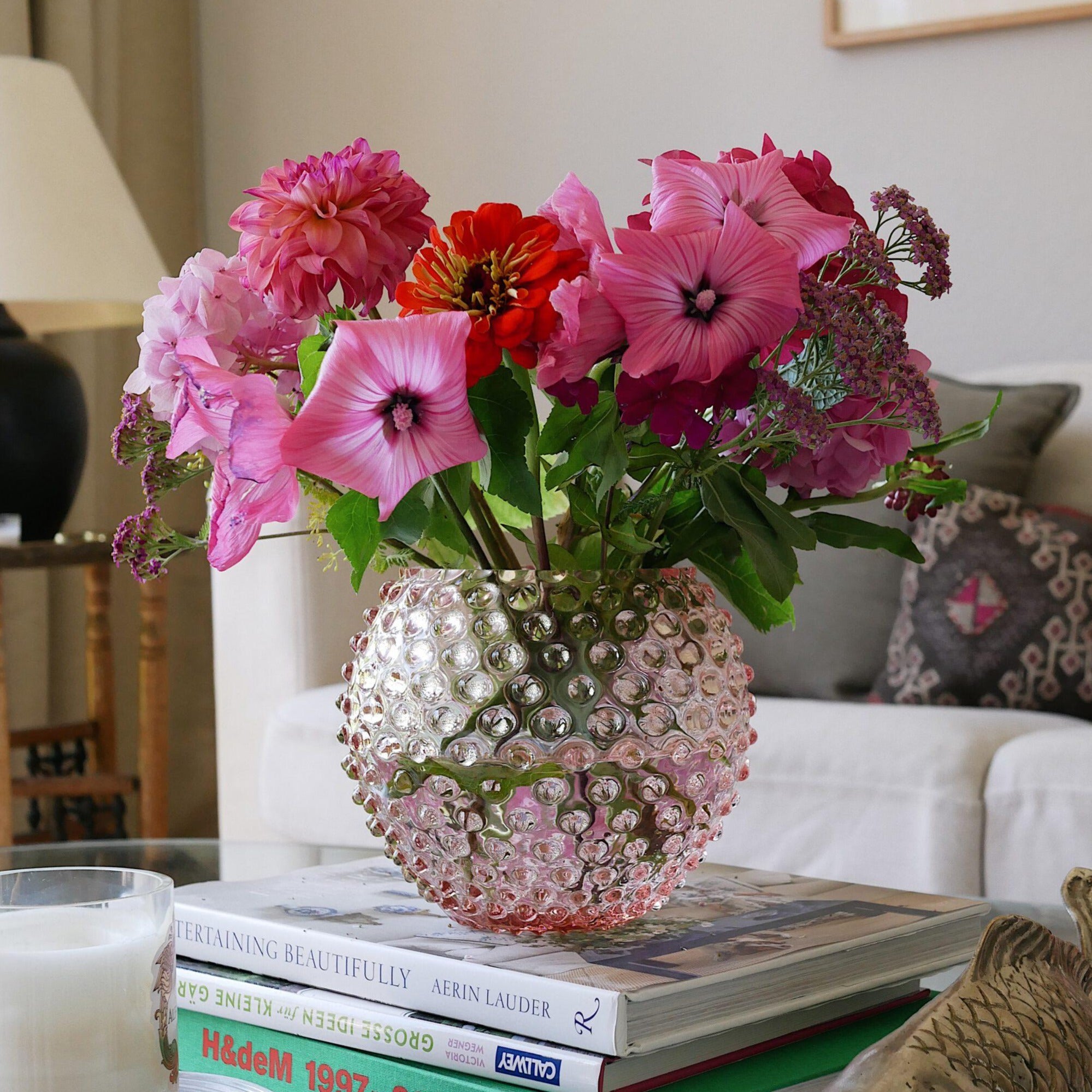 Vase mit Noppen in Limettengrün