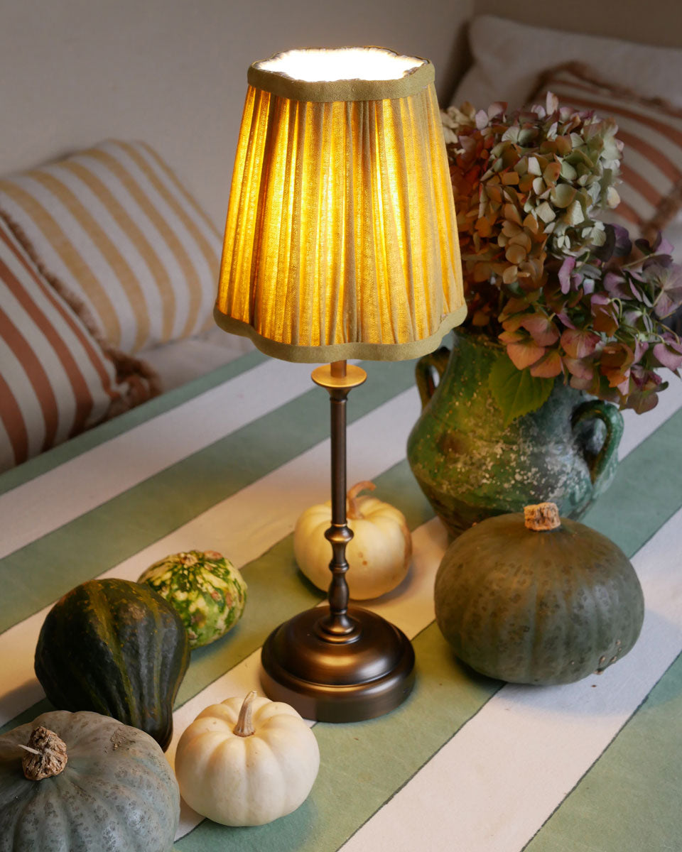 Akku Tischleuchte "Stockholm" mit Schirm