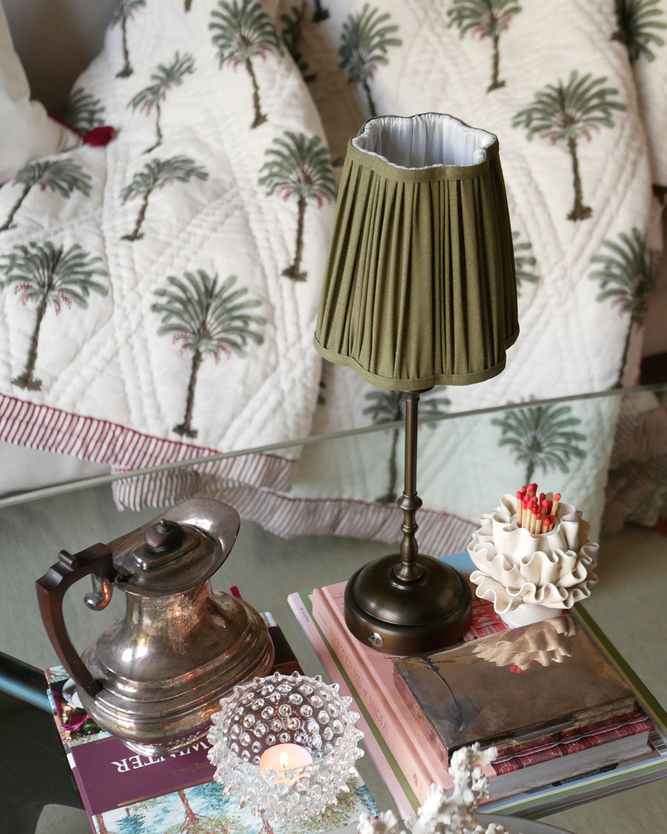 Akku Tischleuchte mit Stoffschirm - Graugrün