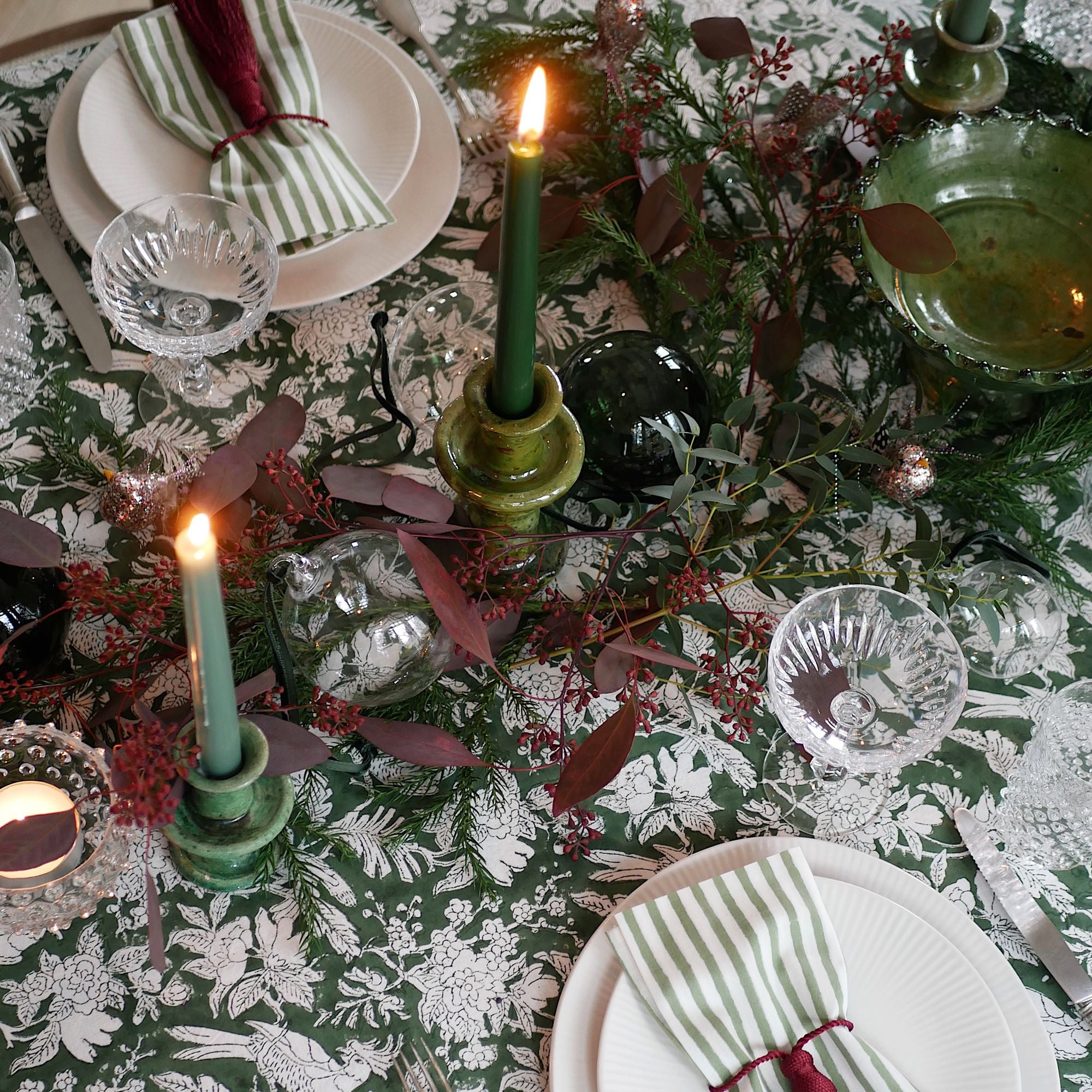 Schale mit Fuß, handgefertigt aus Ton - "Tamegroute"