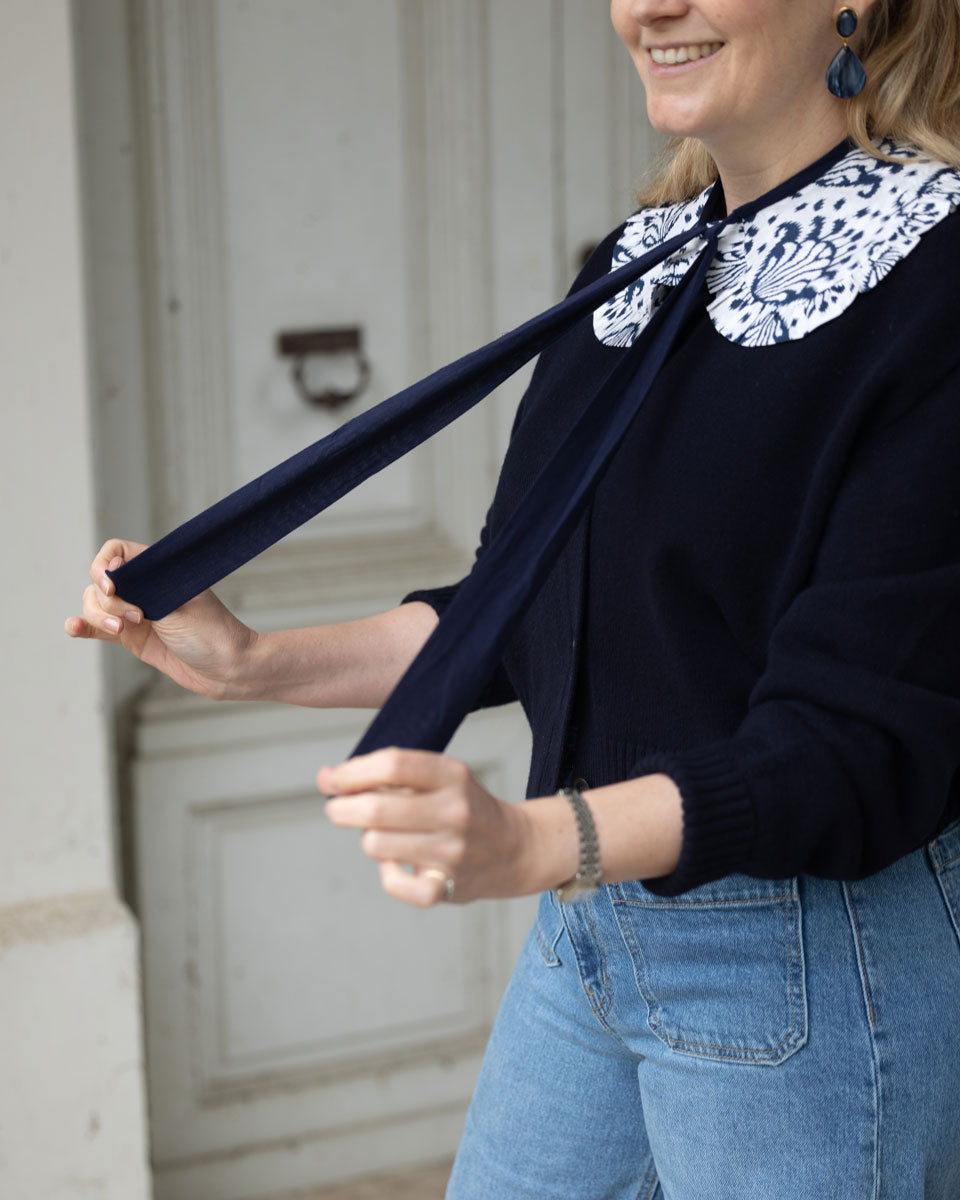 Abnehmbarer Kragen "Wendy" - Ikat dunkelblau