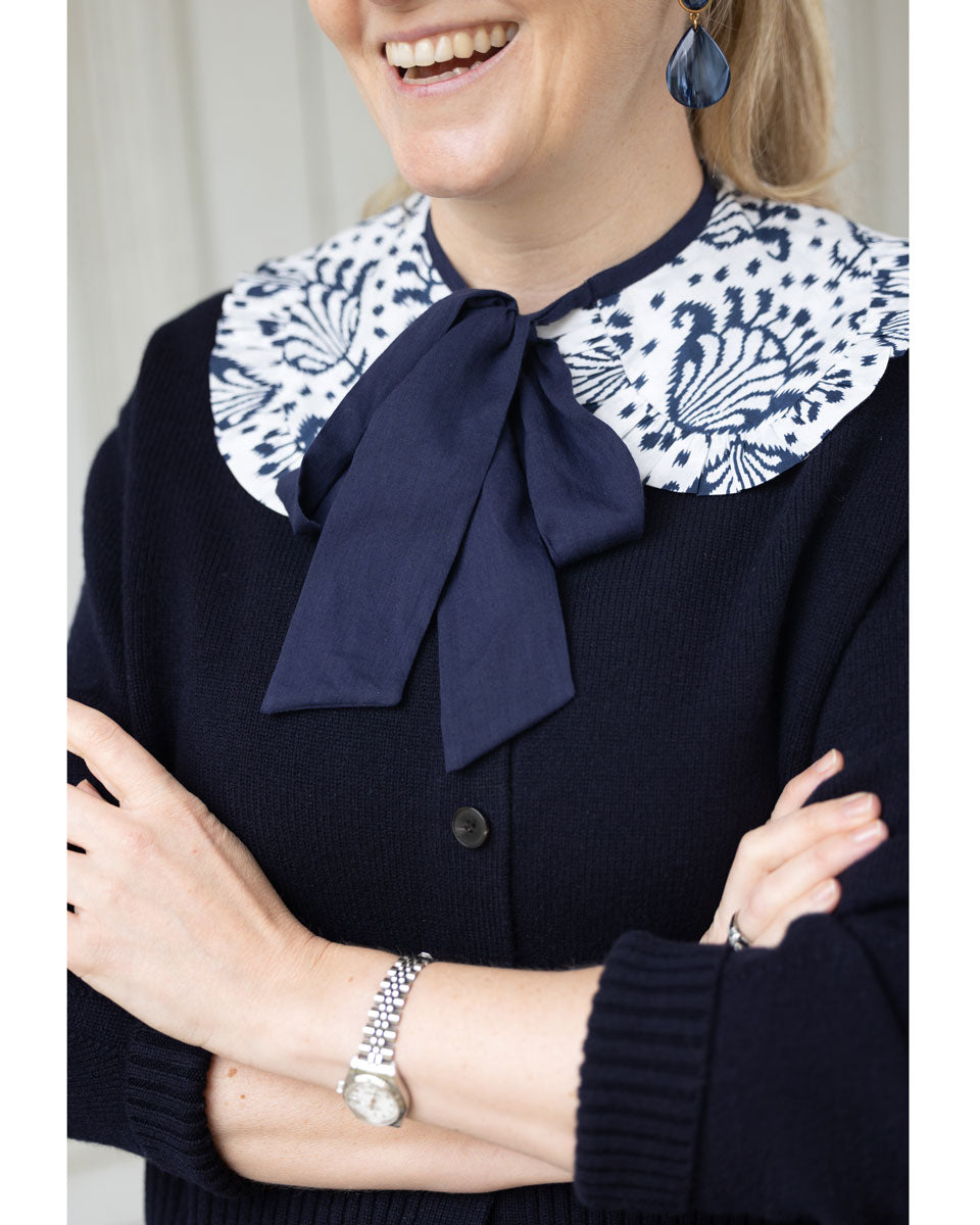 Abnehmbarer Kragen "Wendy" - Ikat dunkelblau