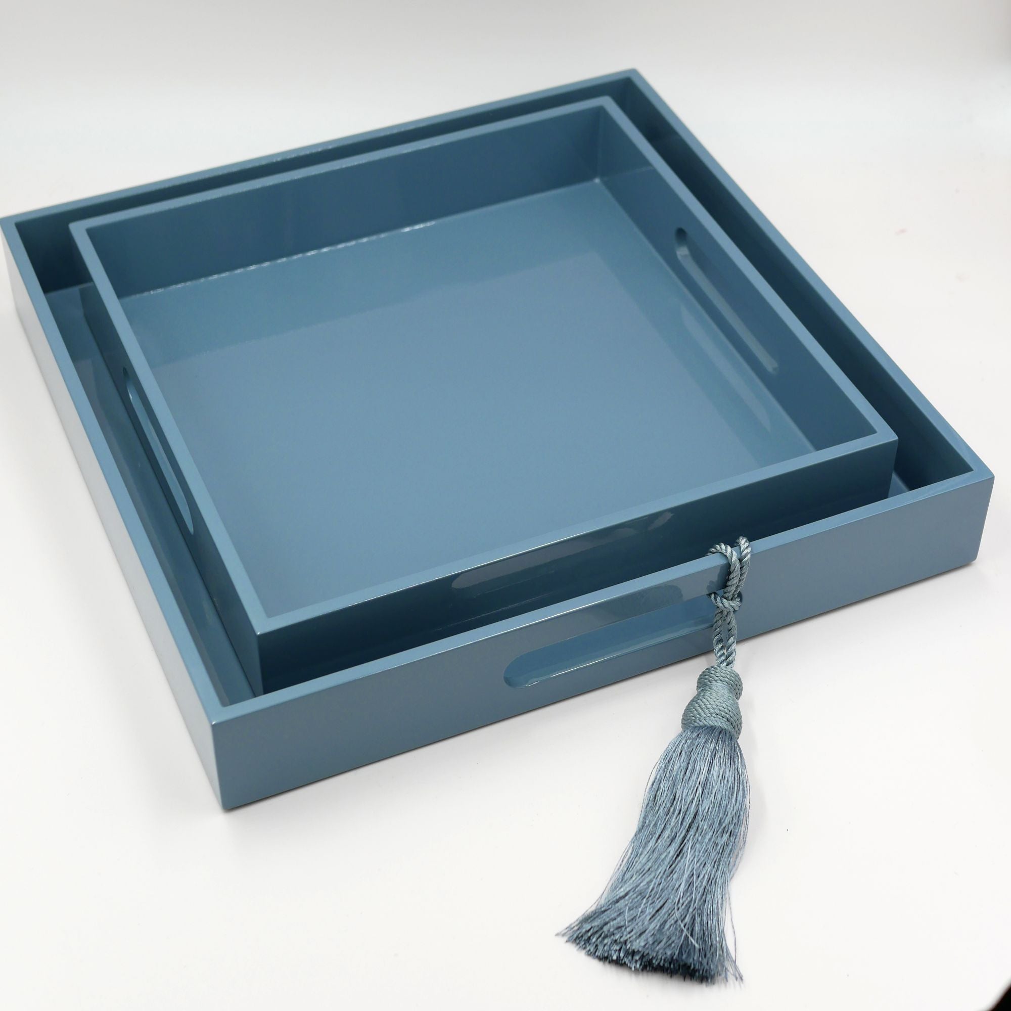 Lacktablett-Set quadratisch mit Quaste