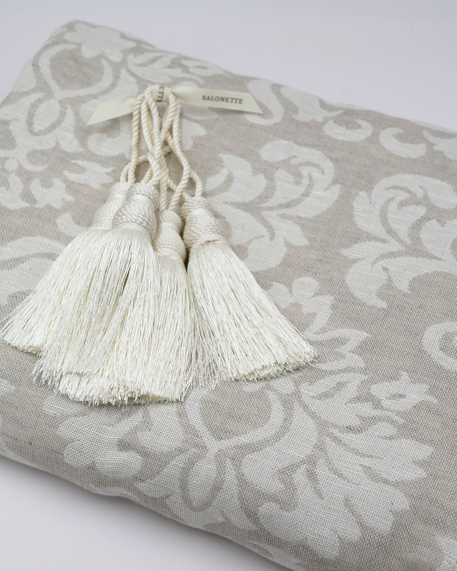 Leinen Tischdecke Jacquard Sand mit Quasten