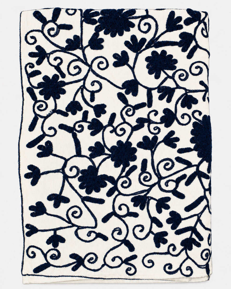 Bestickte Tischdecke "Suzani Blu"