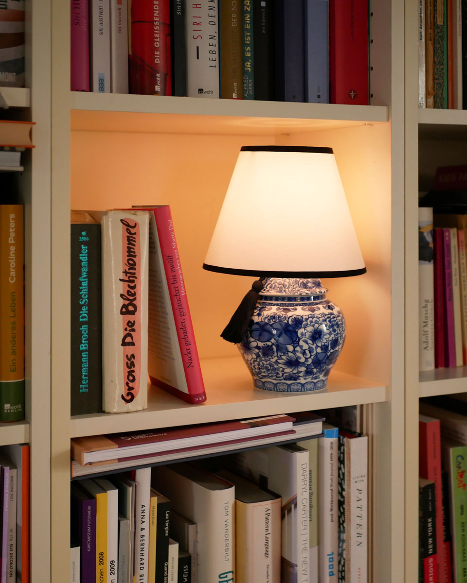 Akku Tischleuchte "Hongkong" mit Vasenfuß