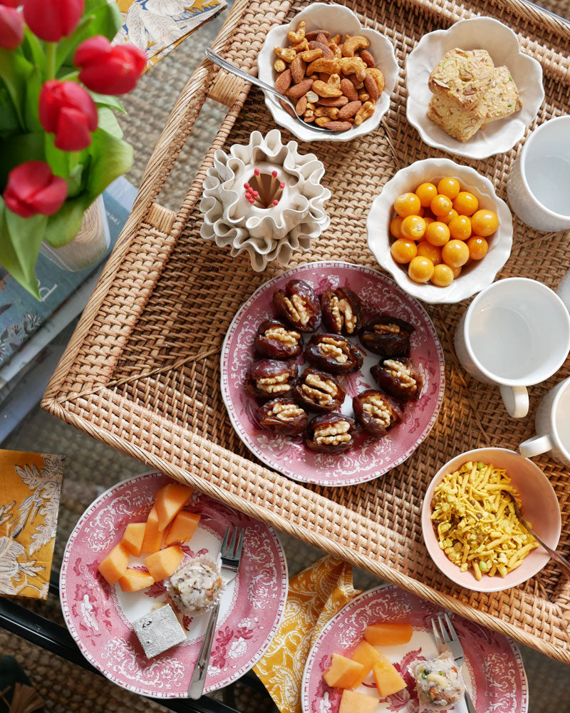 Quadratisches Rattan-Tablett mit Griff 50x50cm