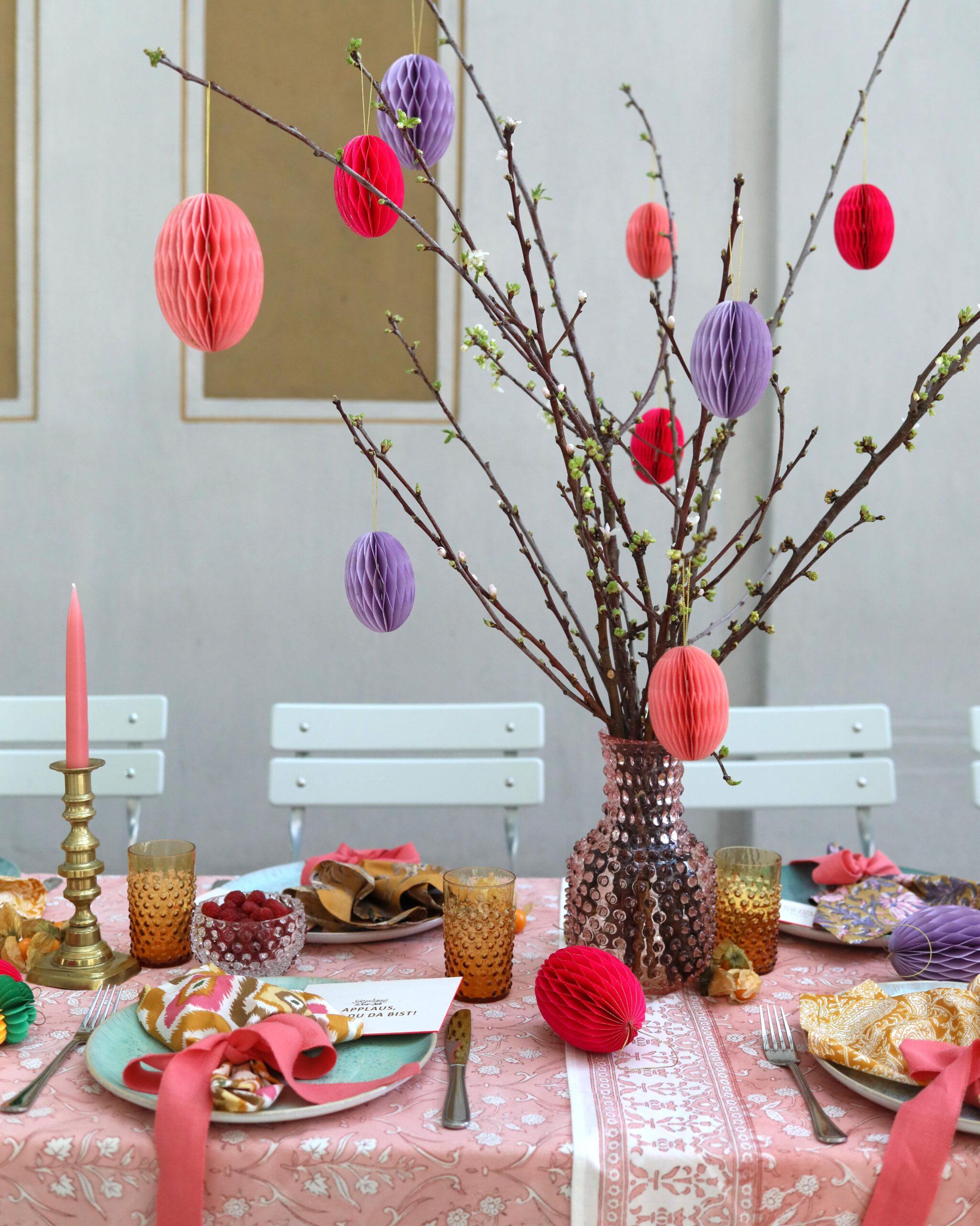 Ostereier aus Wabenpapier