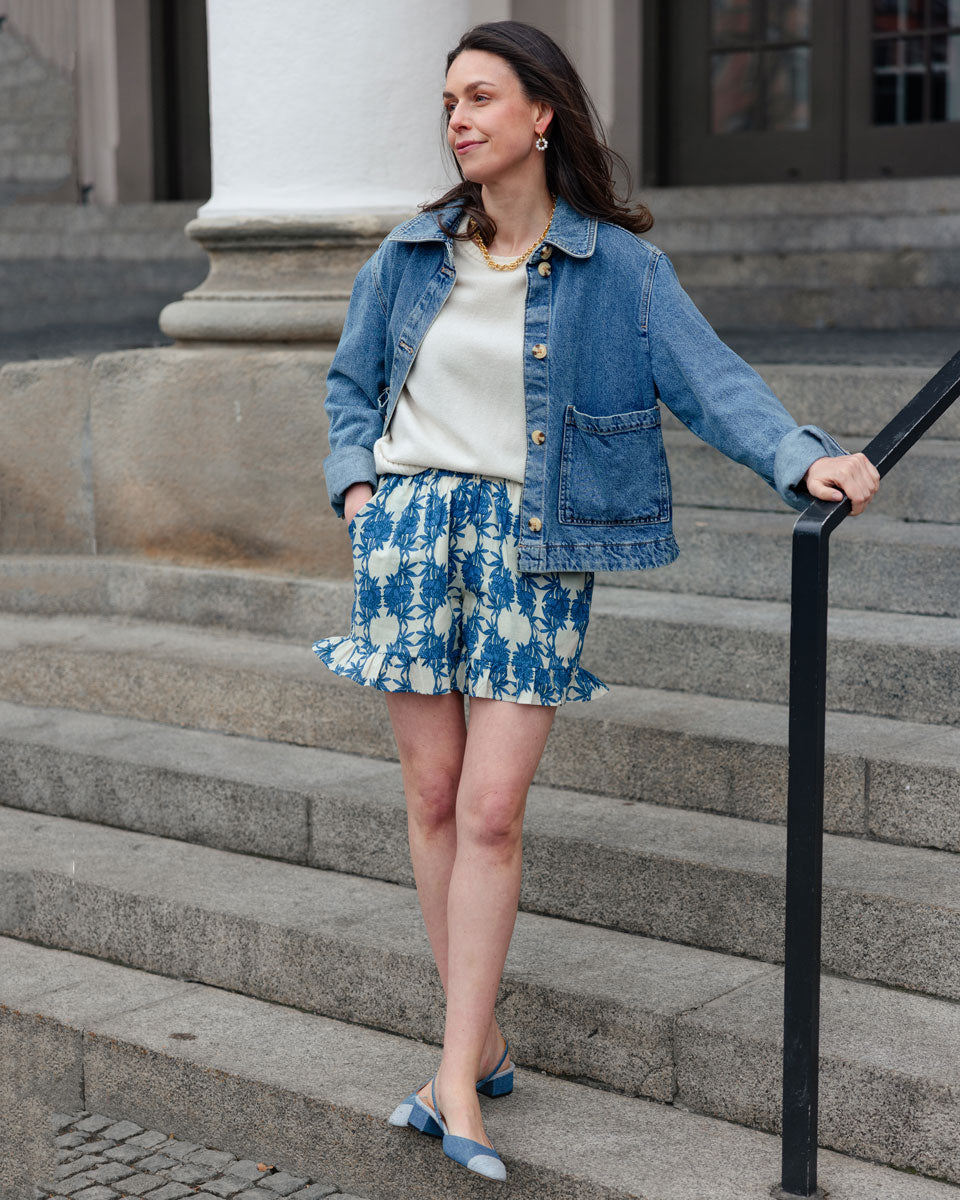 Shorts "Eleni" mit blauem Muster