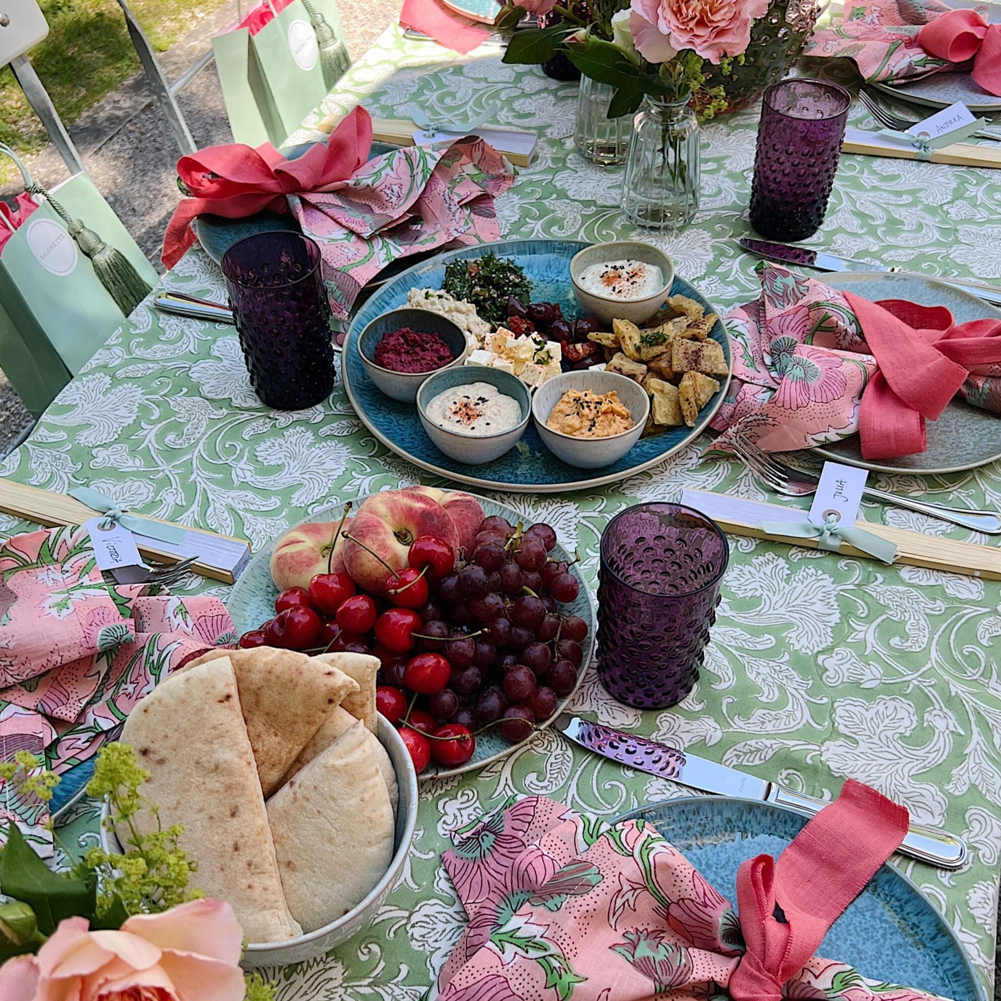 Wasserglas mit Noppen Violett (4er)