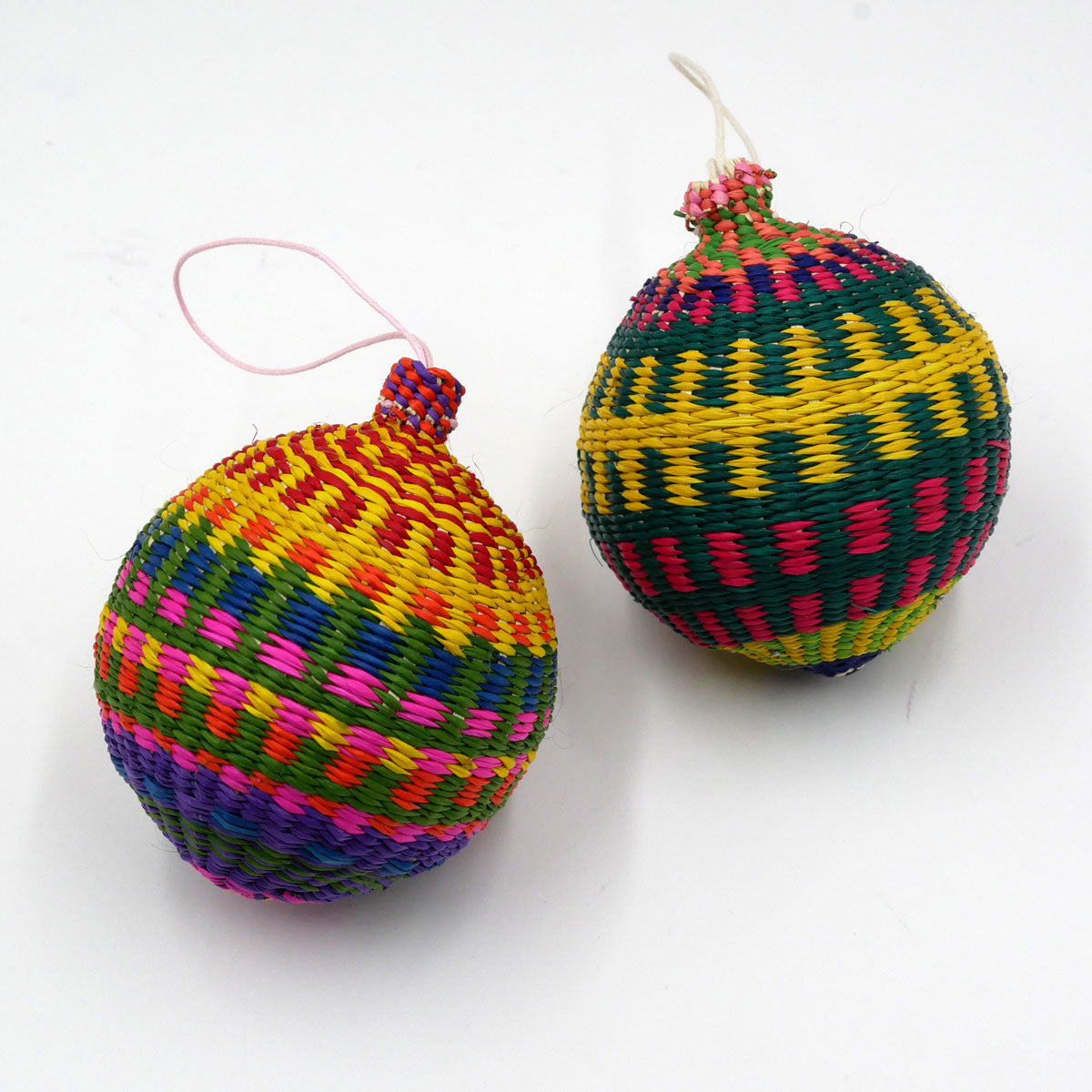 Kugeln aus Palmenstroh