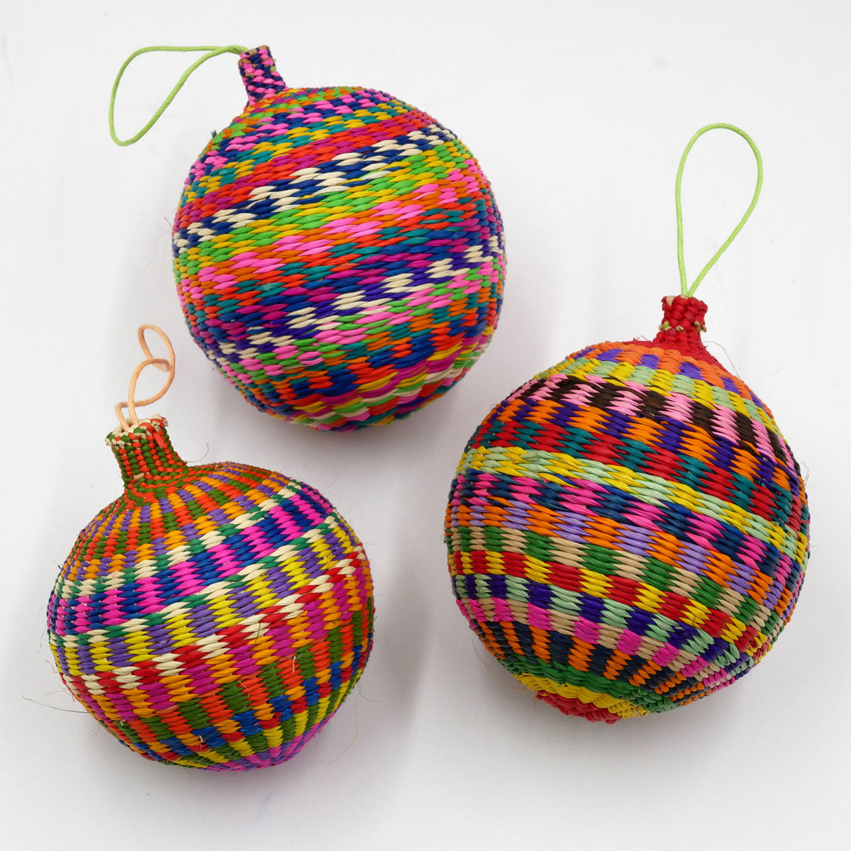 Kugeln aus Palmenstroh