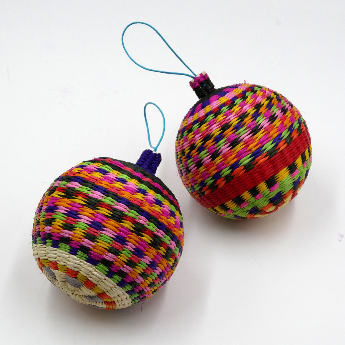 Kugeln aus Palmenstroh