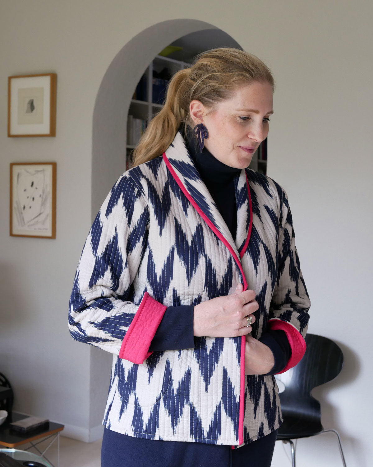 Ikat-Jacke "Donata" in Navy und Pink