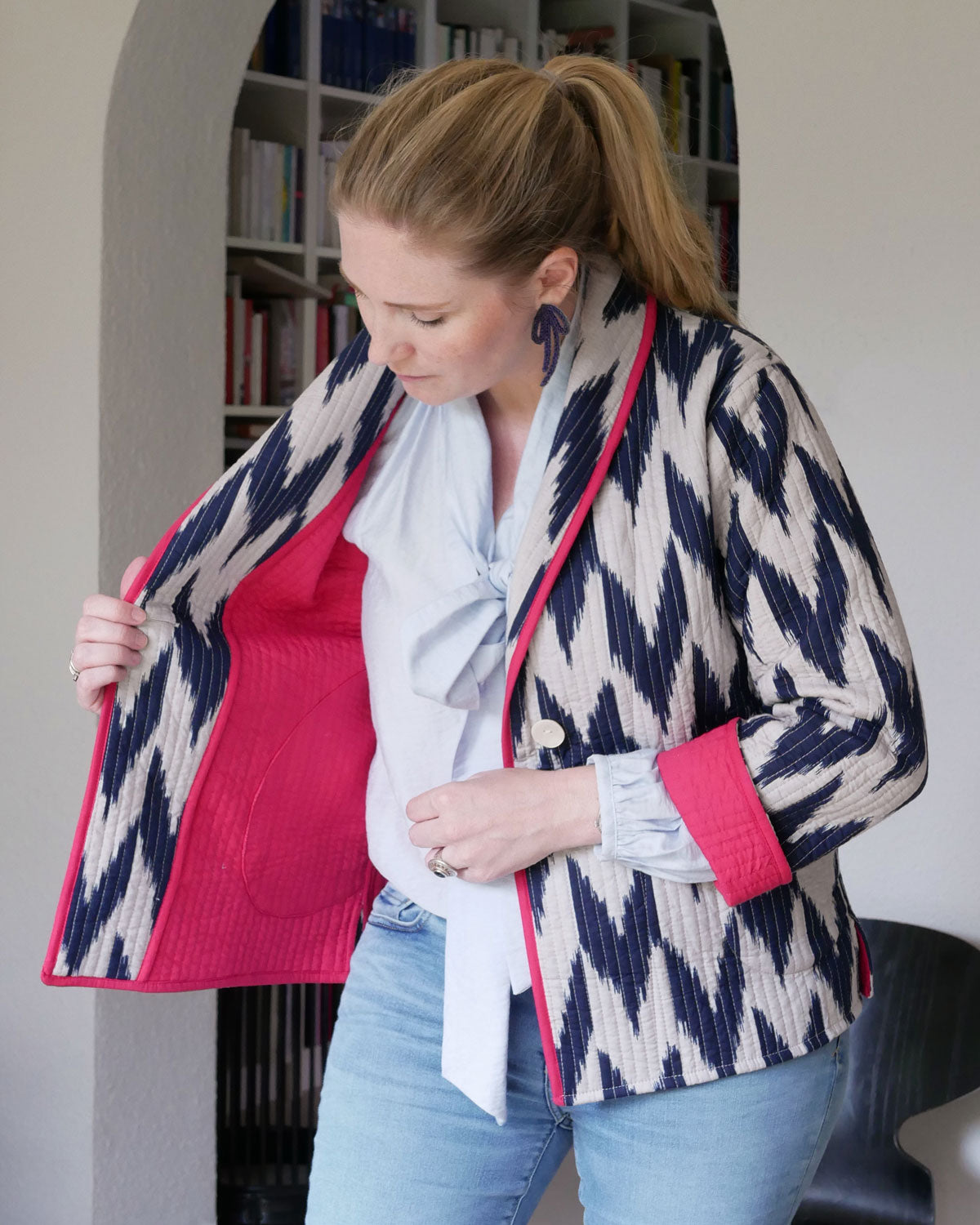 Ikat-Jacke "Donata" in Navy und Pink