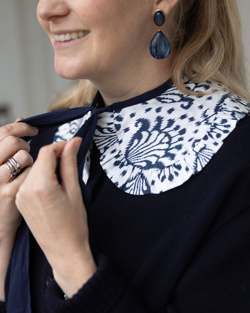 Abnehmbarer Kragen "Wendy" - Ikat dunkelblau