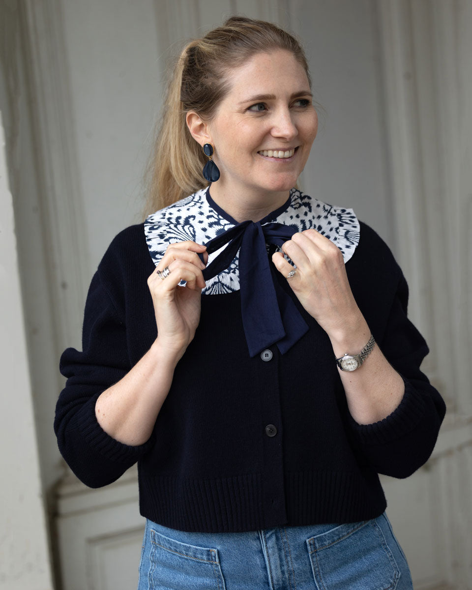 Abnehmbarer Kragen "Wendy" - Ikat dunkelblau