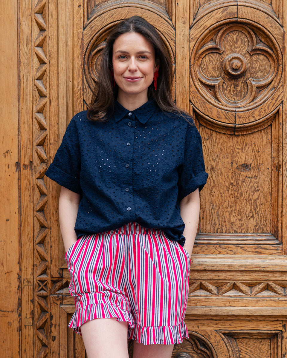 Shorts "Eleni" mit Streifen