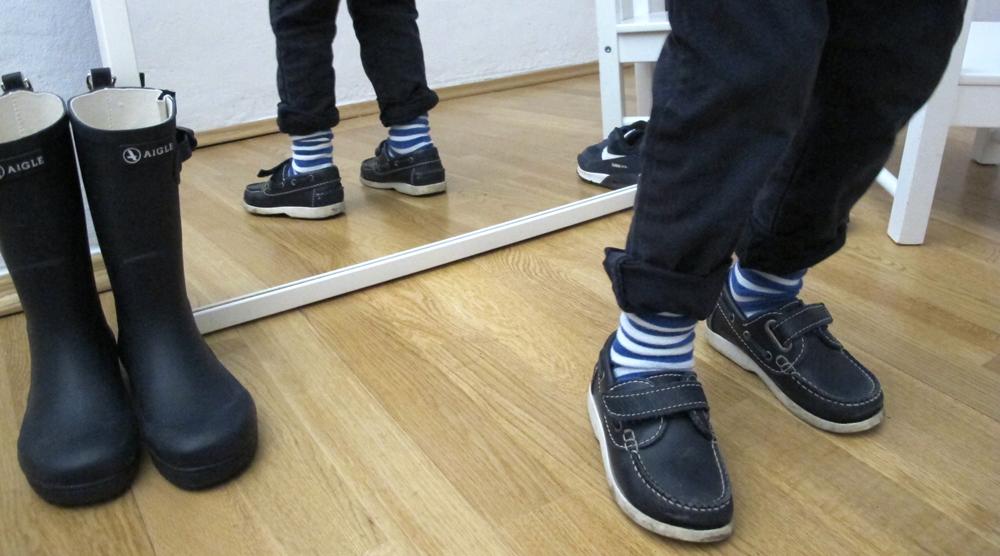 Kinderbeine Schuhe